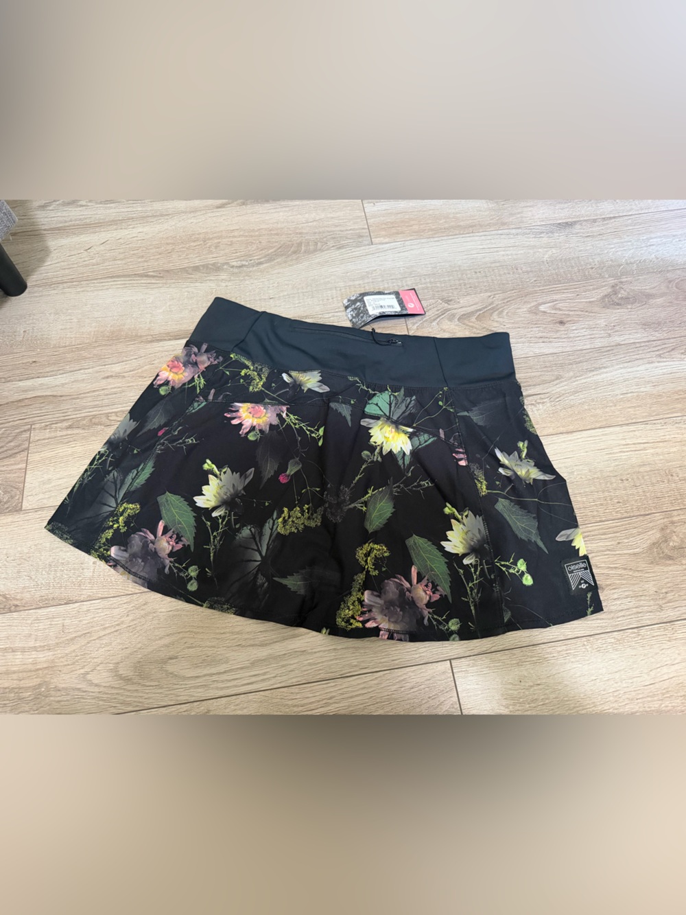 Oiselle Black Floral Running Skort - Picture 2 of 3